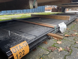 Ca. 20x Douglas Design- Triple- Deens profiel zwart, 22x142mm, lengte